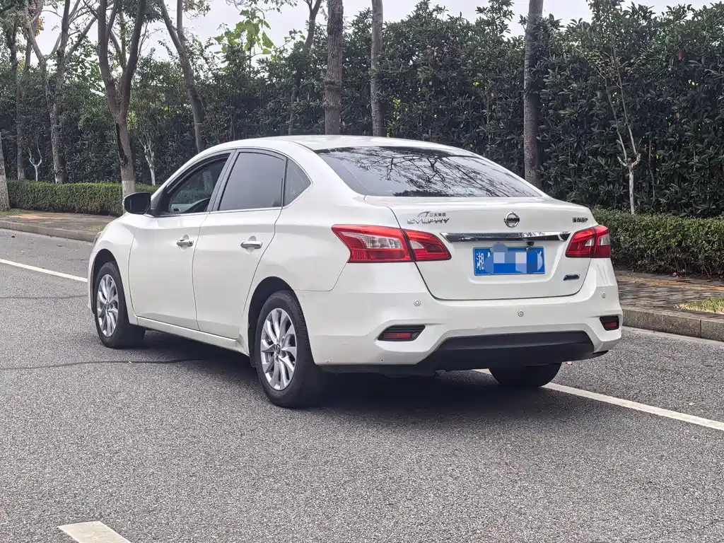 Nissan Sylphy — фото 4