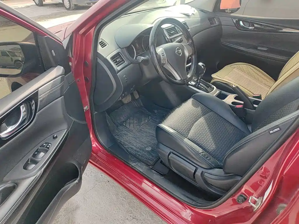 Nissan Tiida — фото 15