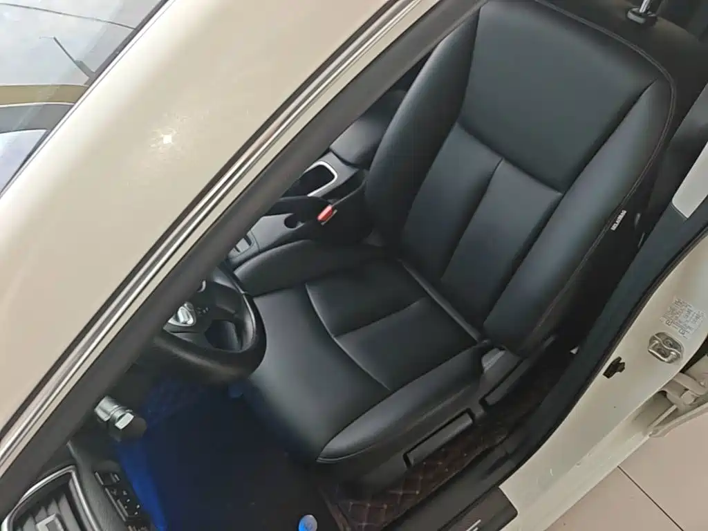 Nissan Sylphy — фото 14