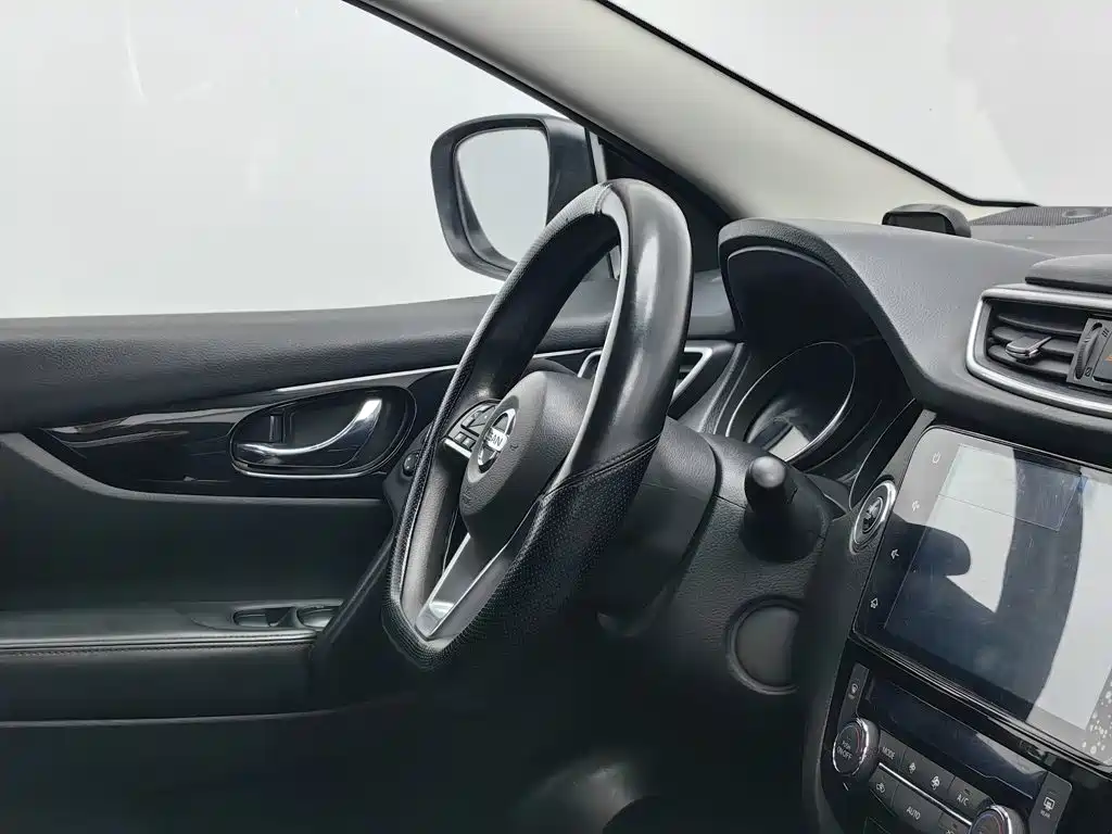 Nissan Qashqai — фото 22