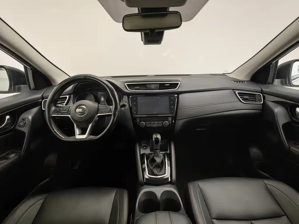 Nissan Qashqai — фото 5
