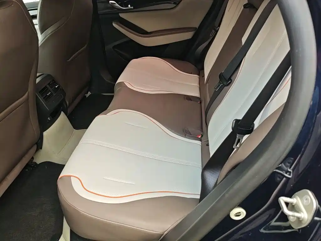 BYD Qin PLUS — фото 17
