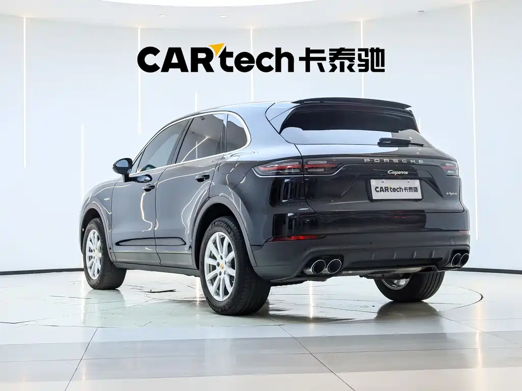 Porsche Cayenne Hybrid — фото 2