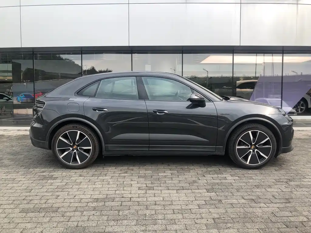 Porsche Macan EV — фото 6