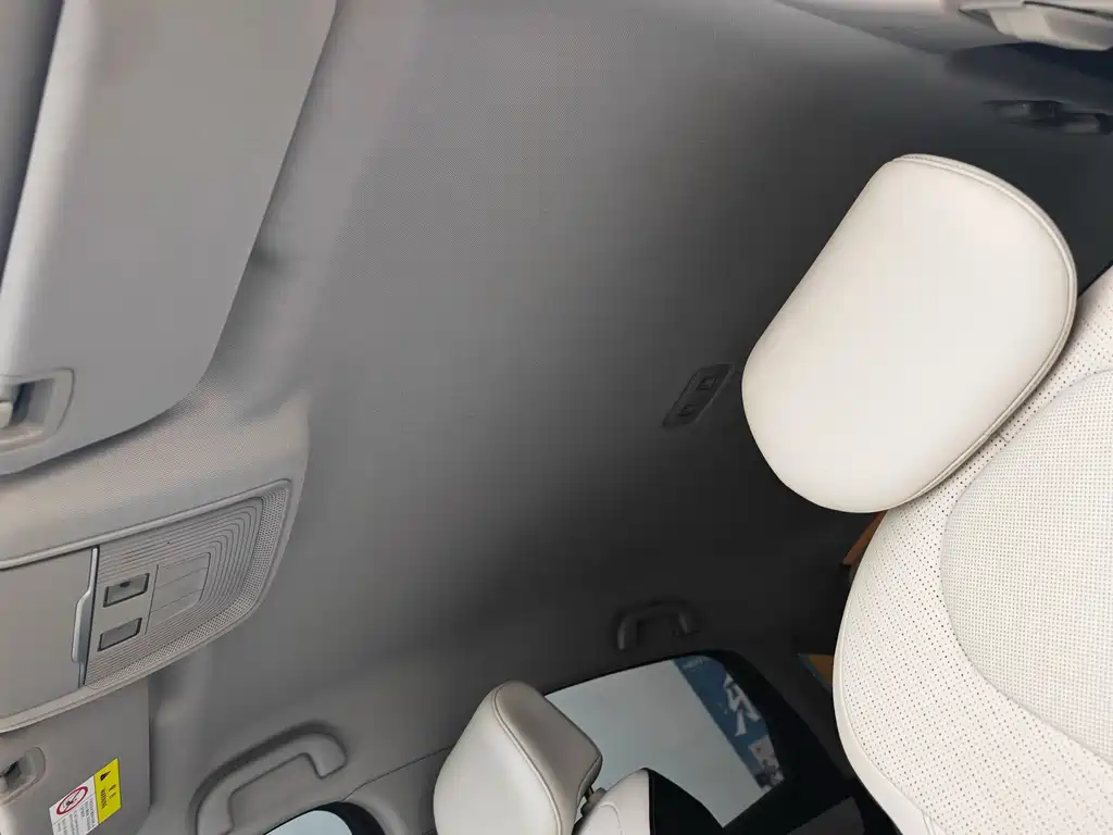 BYD Seal 05 DM-i — фото 18