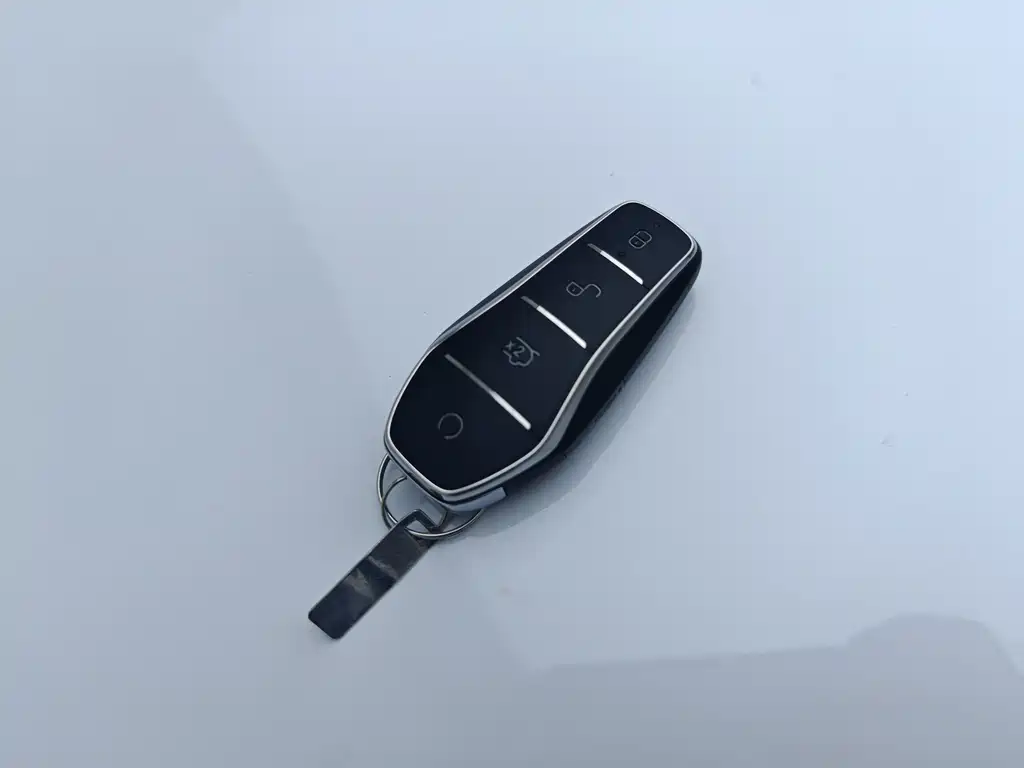 BYD Seal 05 DM-i — фото 20