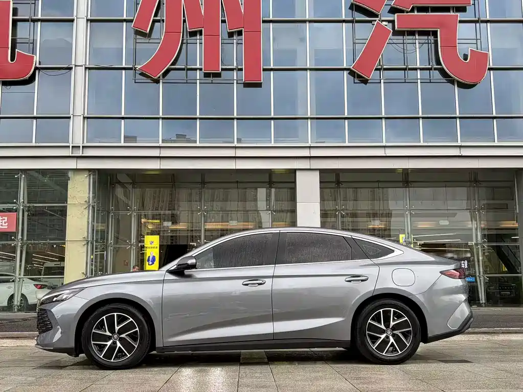 BYD Qin L — фото 7