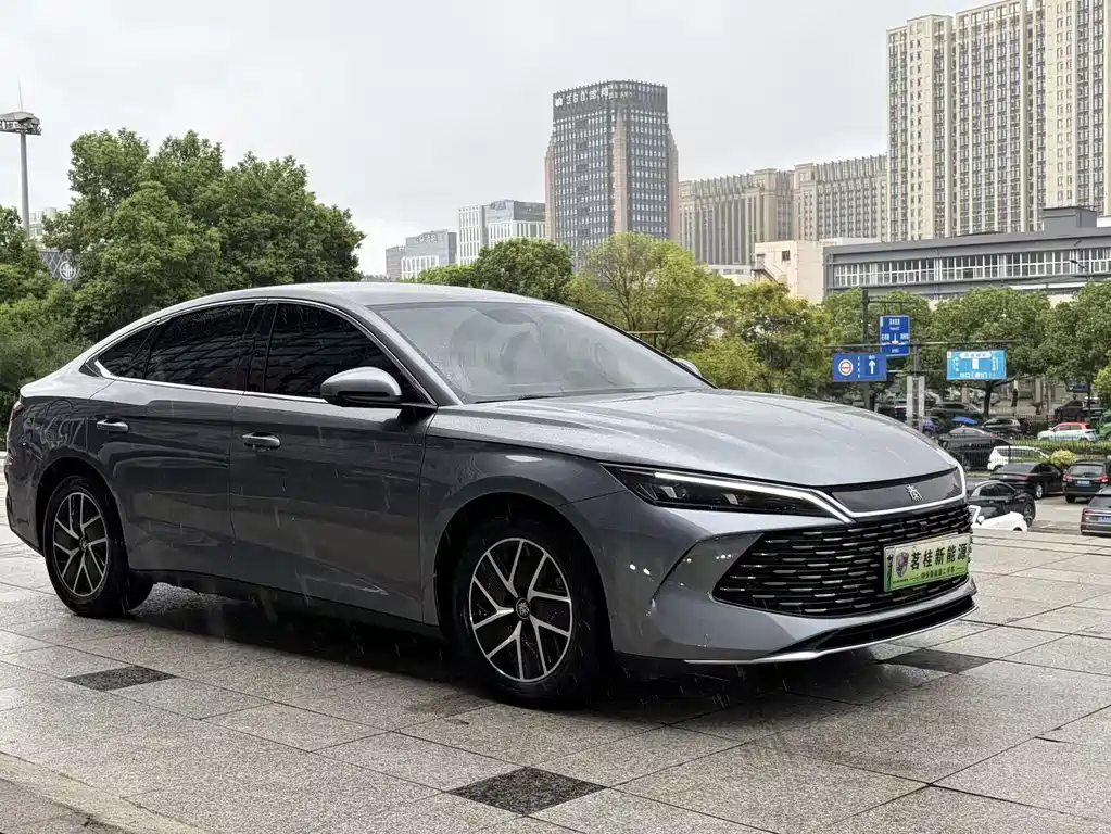 BYD Qin L — фото 10