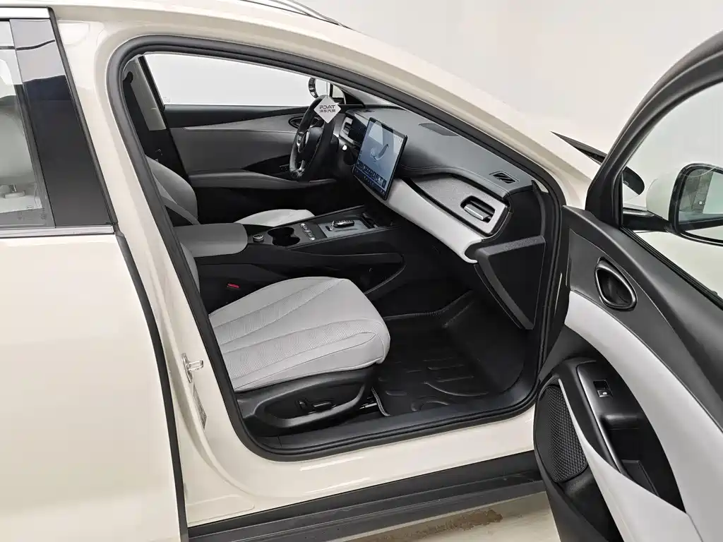 BYD Seal 06 DM-i Touring — фото 10