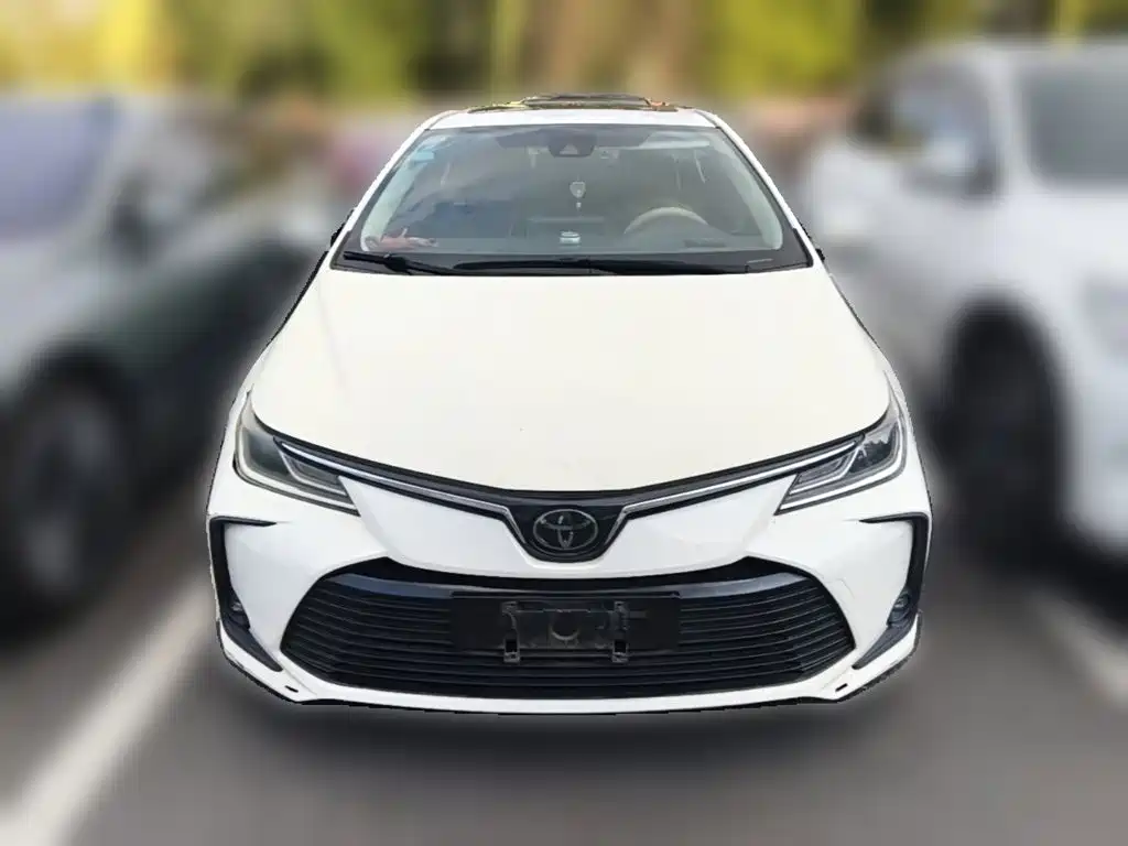 Toyota Corolla — фото 4