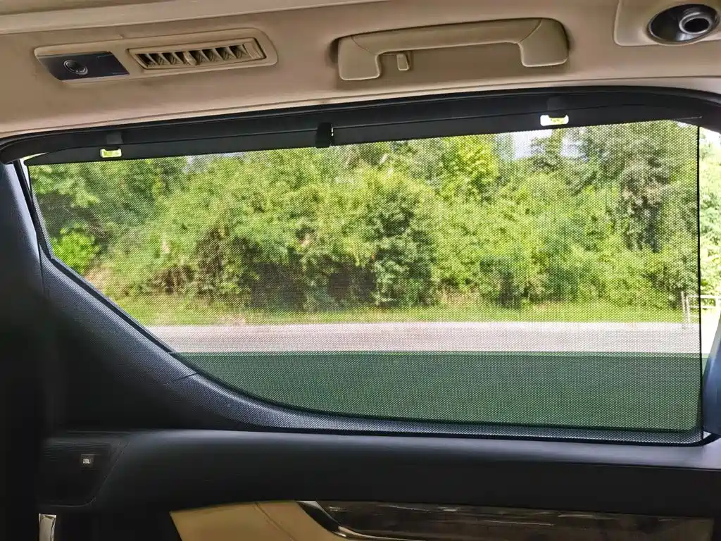 Toyota Alphard — фото 32