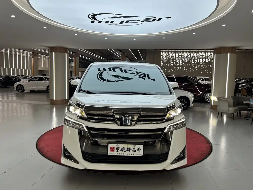 Toyota Vellfire — фото 2