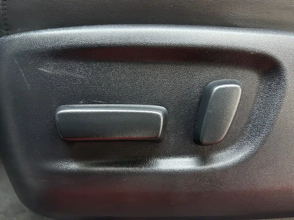 Toyota Vellfire — фото 21