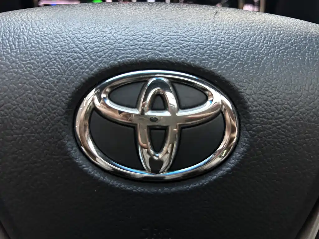 Toyota Vellfire — фото 26