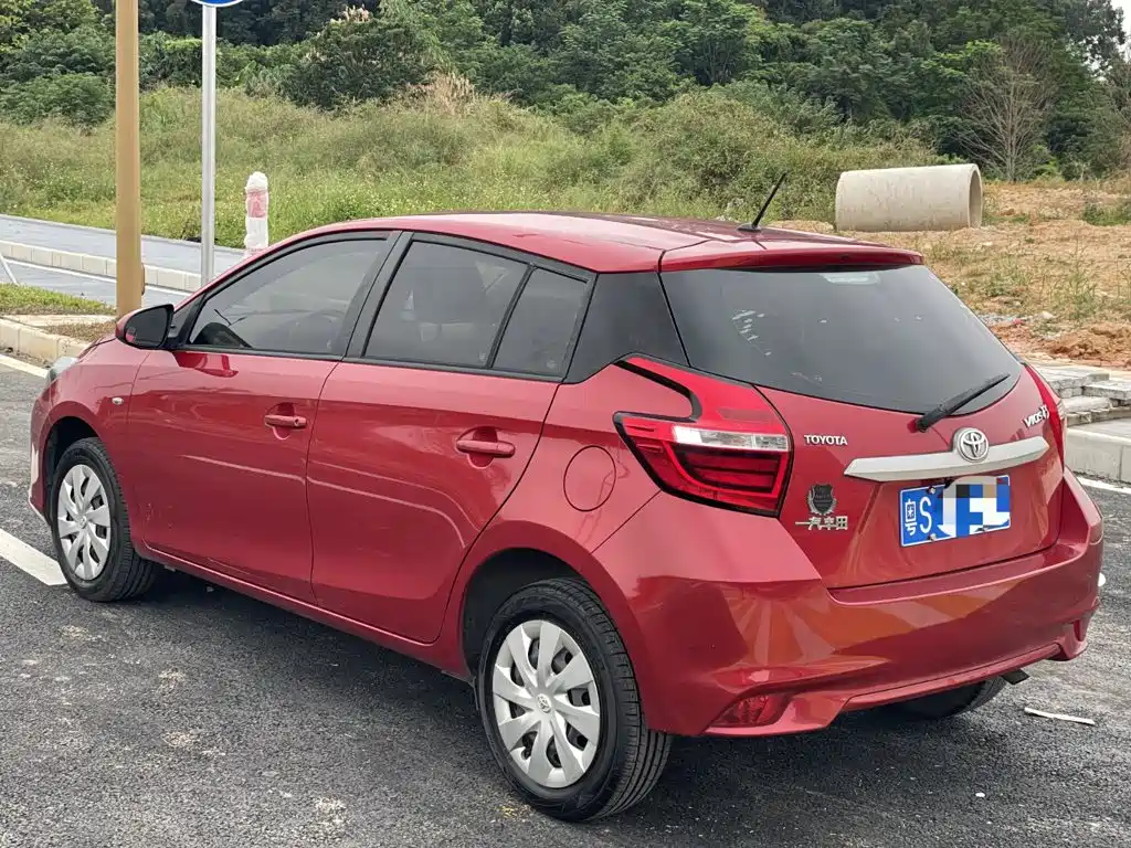 Toyota Vios FS — фото 4