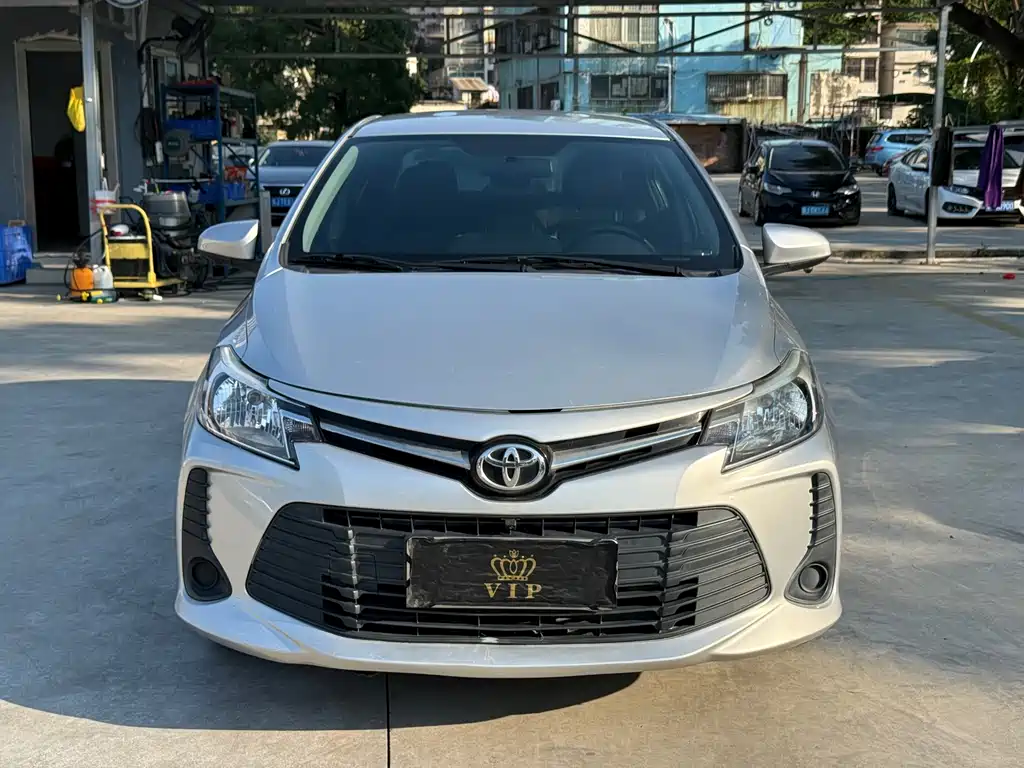 Toyota Vios — фото 2