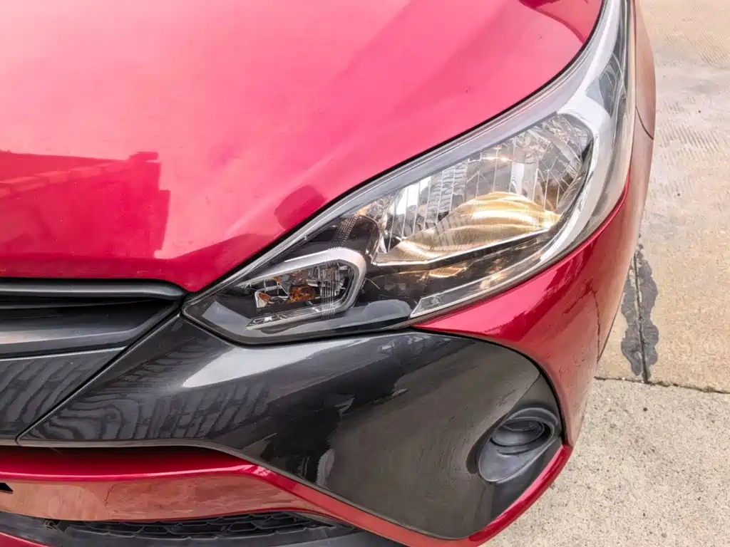 Toyota Yaris L — фото 23