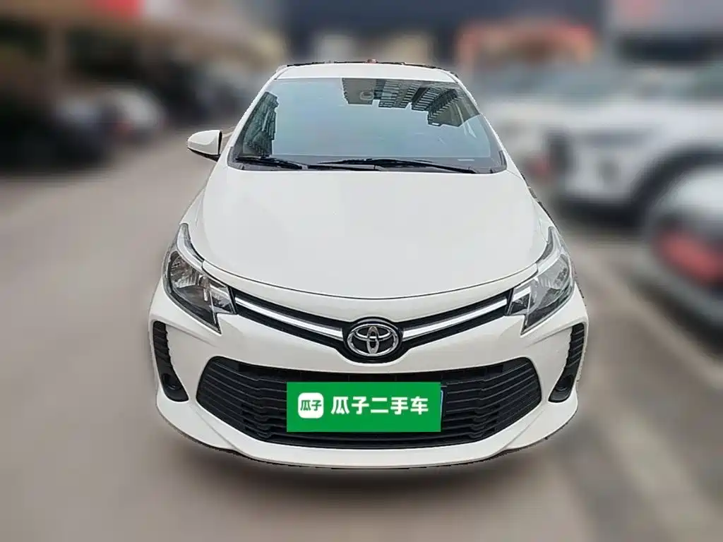 Toyota Vios — фото 4