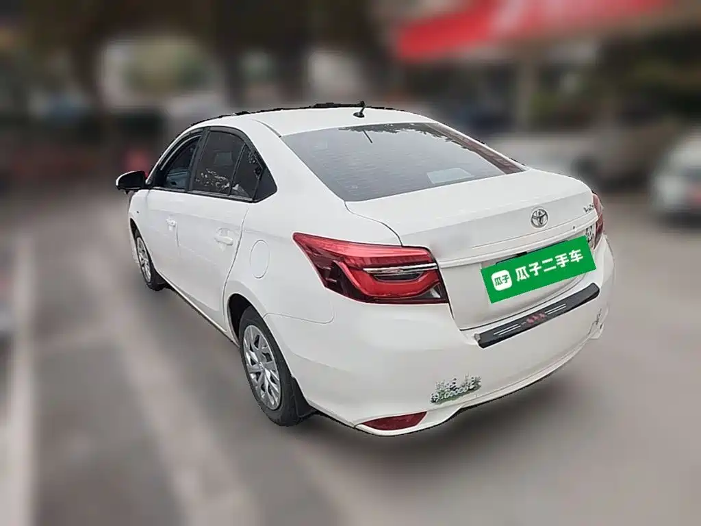Toyota Vios — фото 6