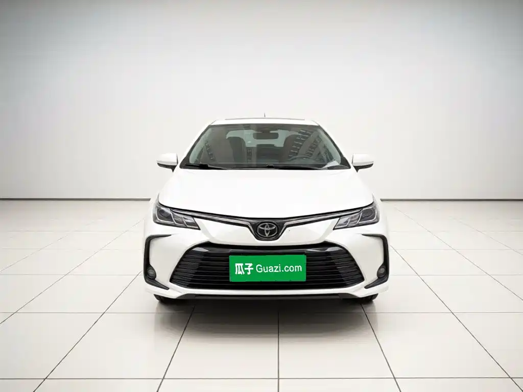 Toyota Corolla — фото 2