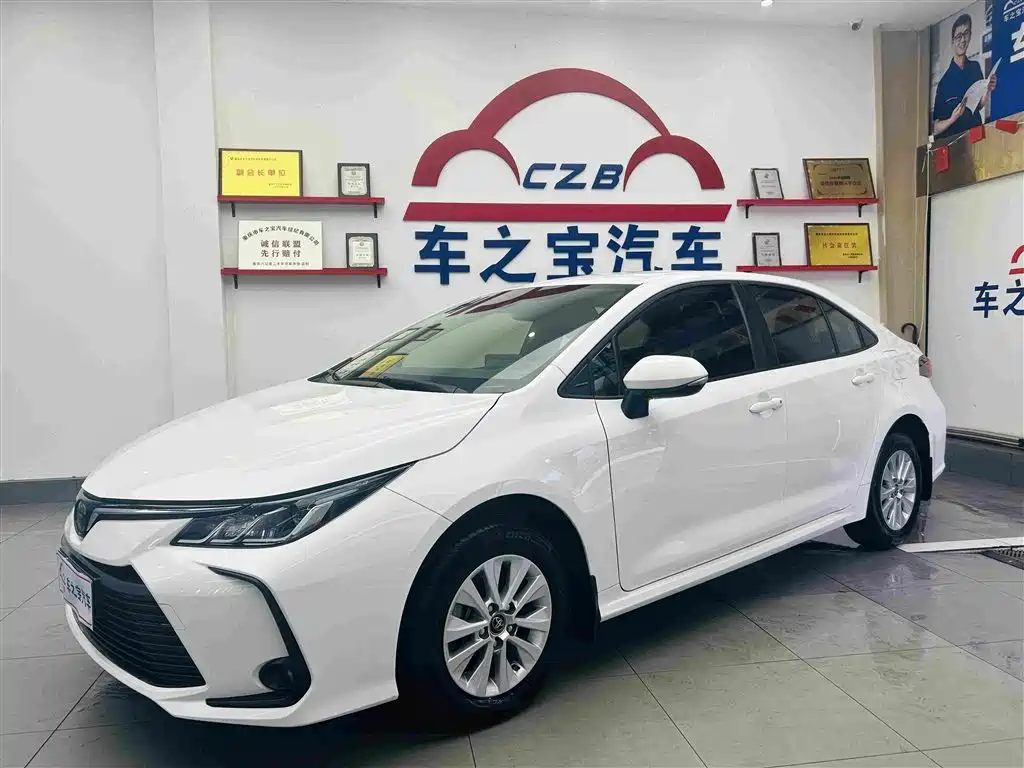 Toyota Corolla — фото 2