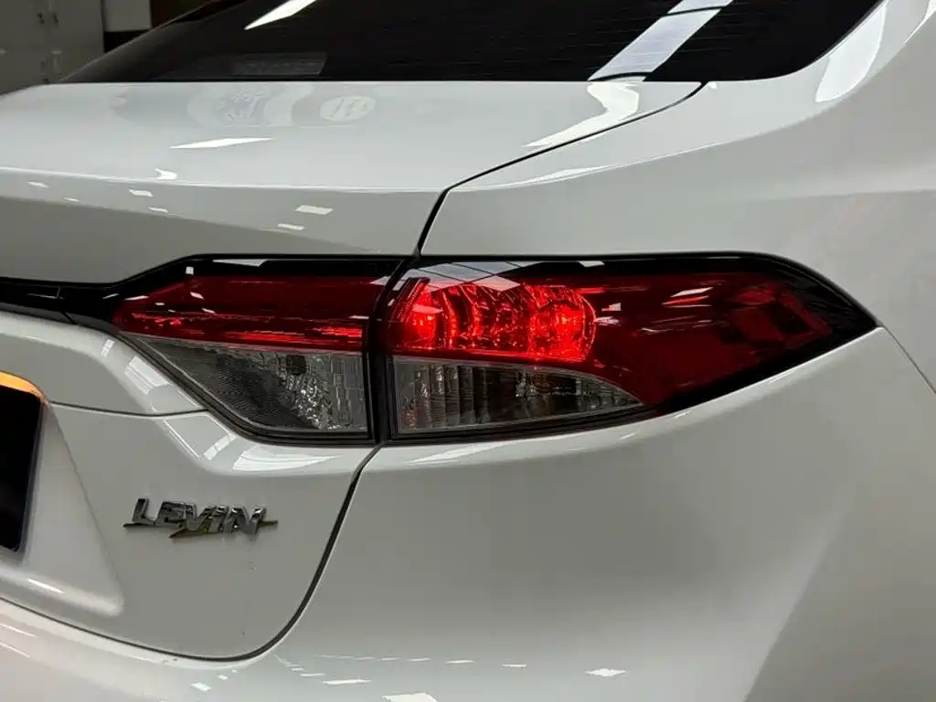 Toyota Levin — фото 20