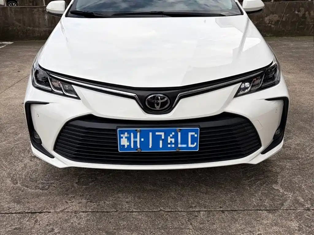 Toyota Corolla — фото 2