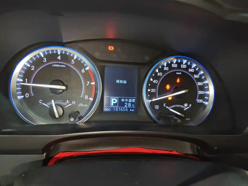 Toyota Highlander — фото 11