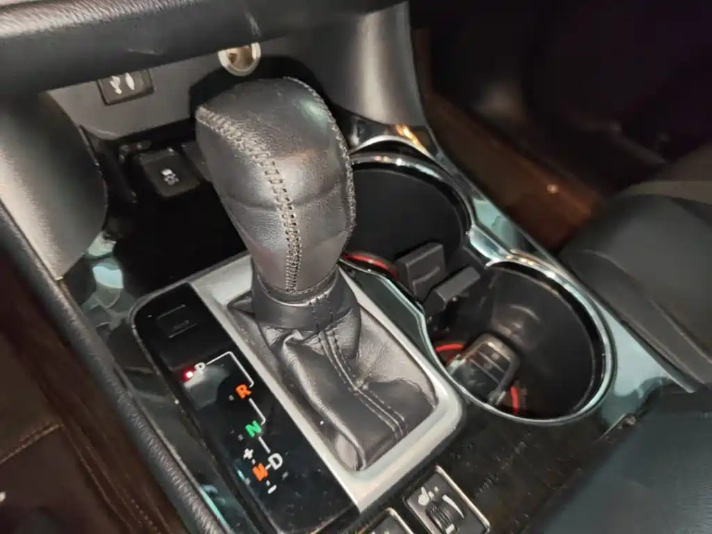 Toyota Highlander — фото 13