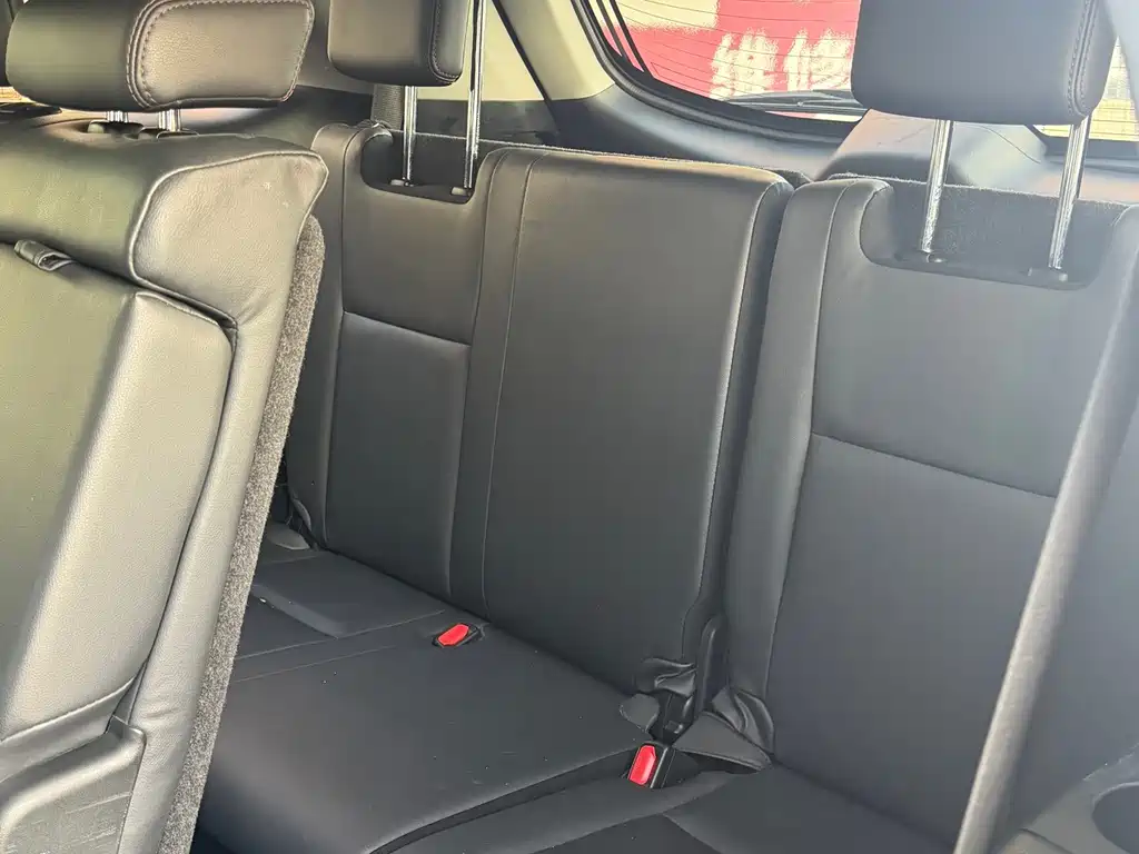 Toyota Highlander — фото 19