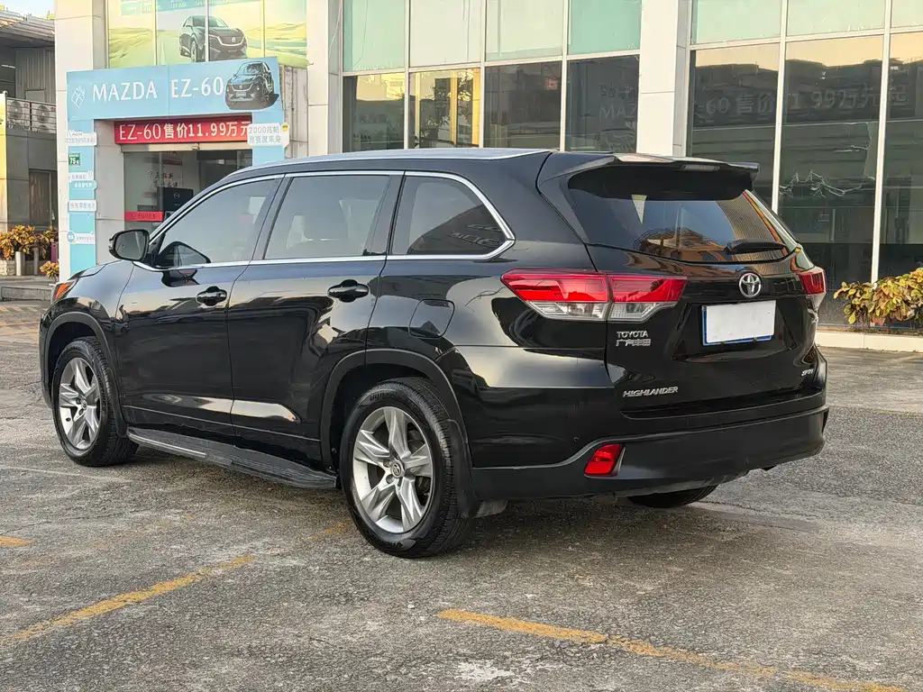 Toyota Highlander — фото 24