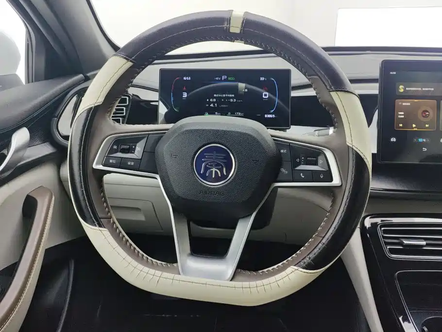 BYD Qin PLUS — фото 15