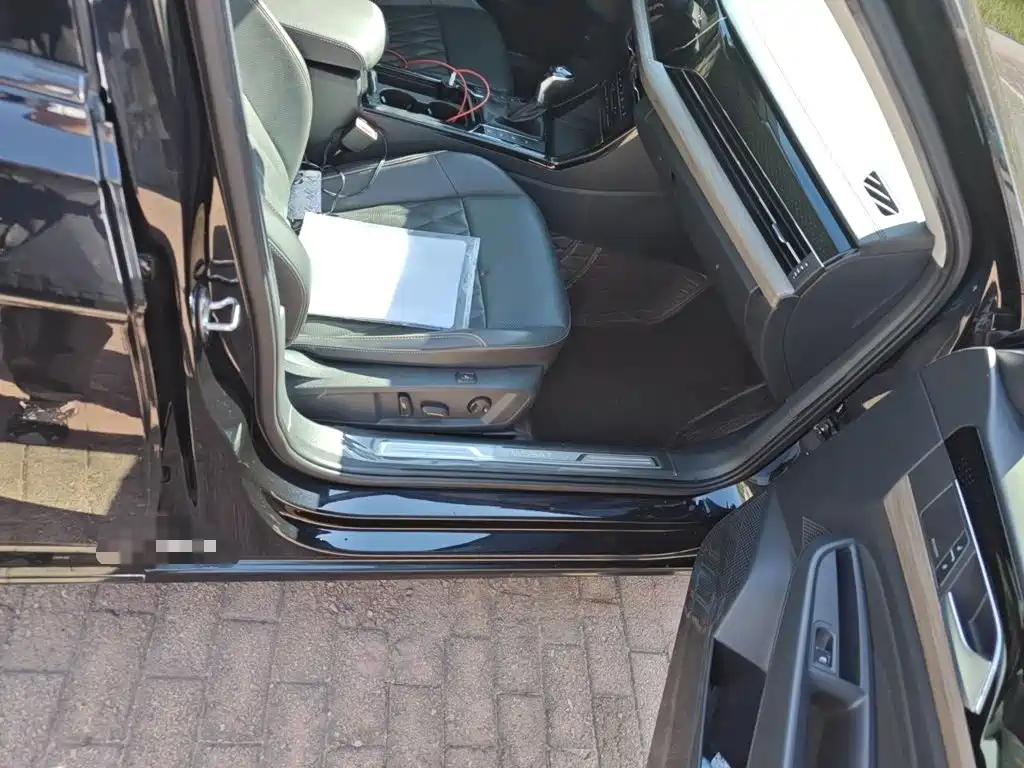 Volkswagen Passat — фото 17