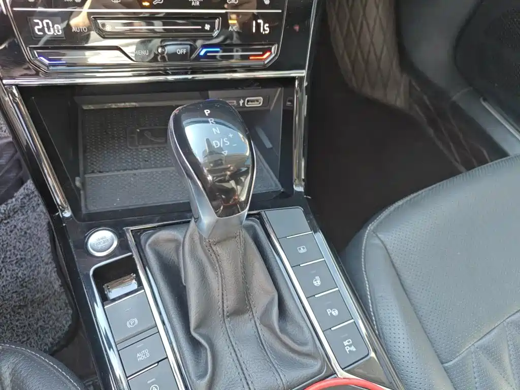 Volkswagen Passat — фото 6