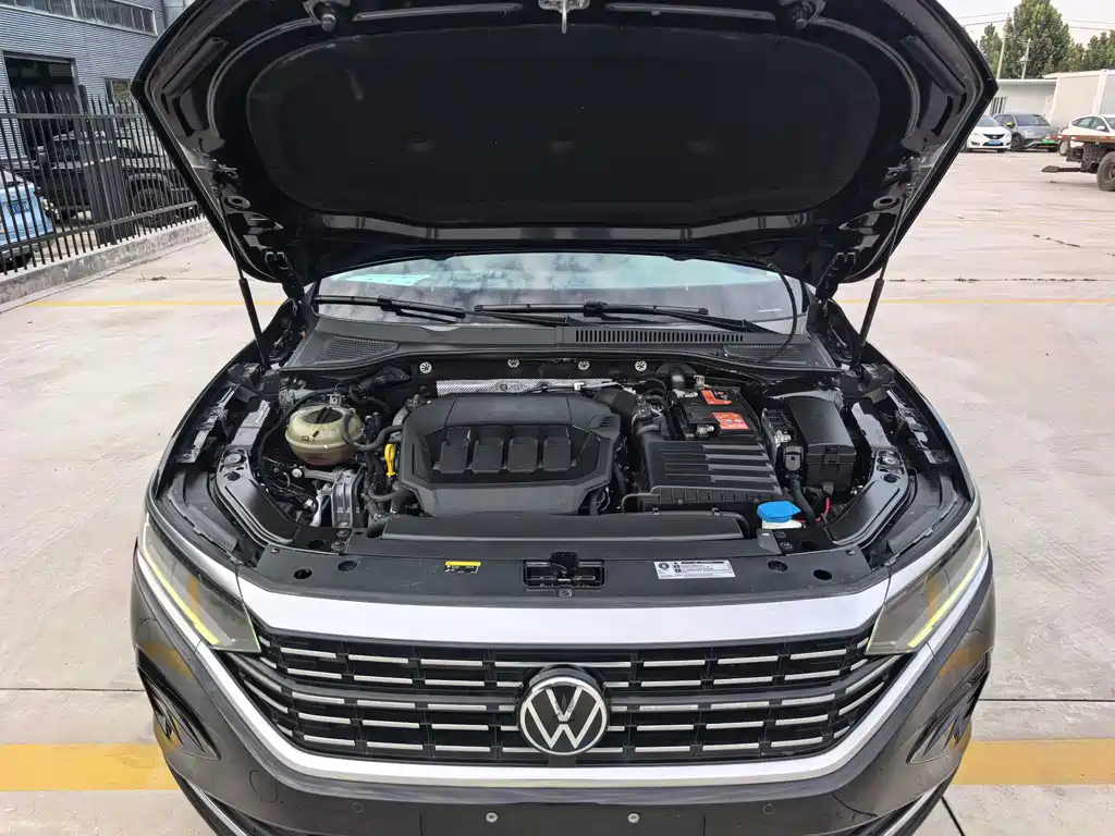 Volkswagen Passat — фото 14