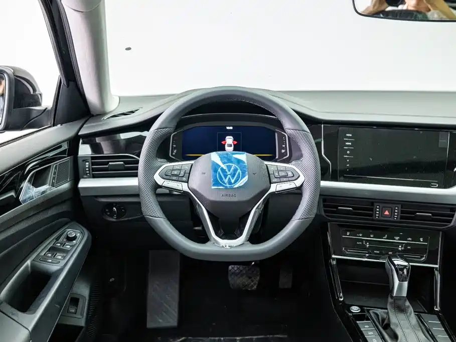 Volkswagen Passat — фото 15