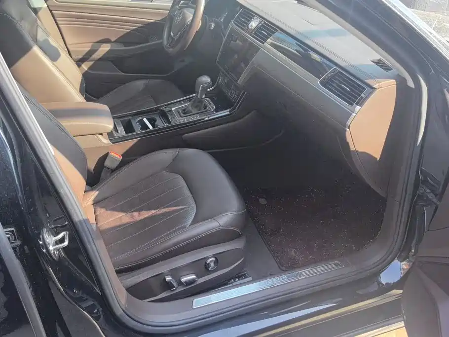 Volkswagen Phideon — фото 8