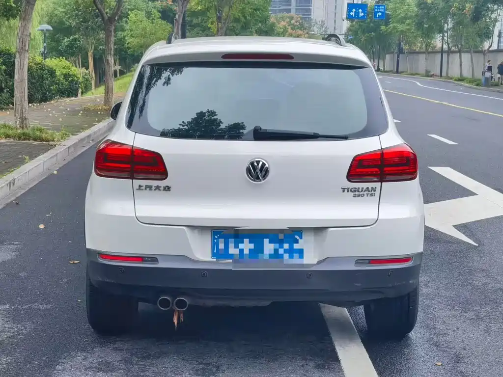 Volkswagen Tiguan — фото 3