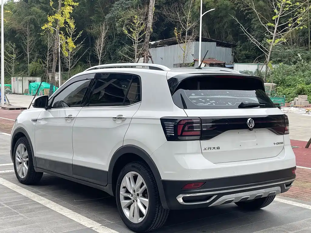 Volkswagen T-Cross — фото 6