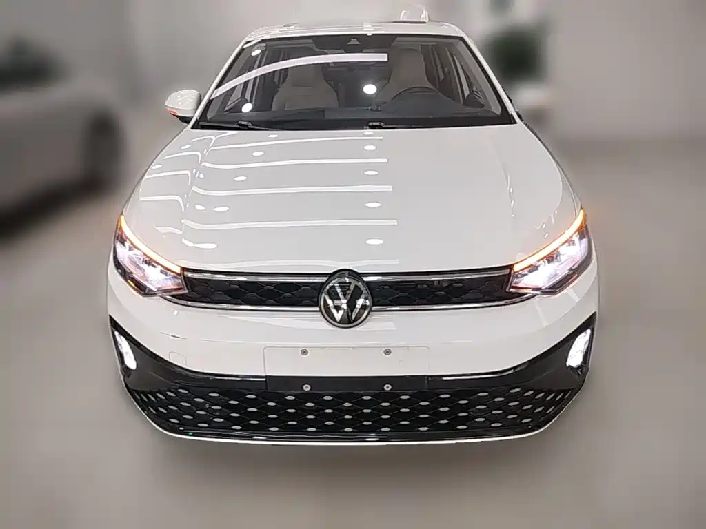 Volkswagen Lavida — фото 4