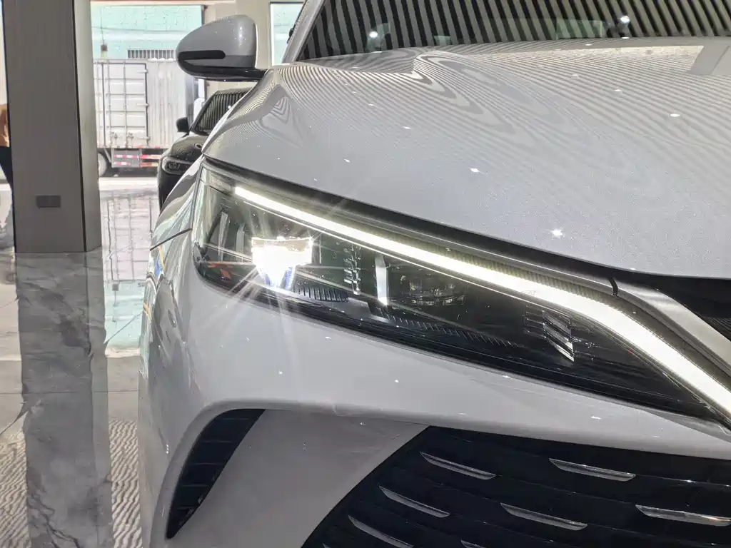BYD Qin L — фото 23