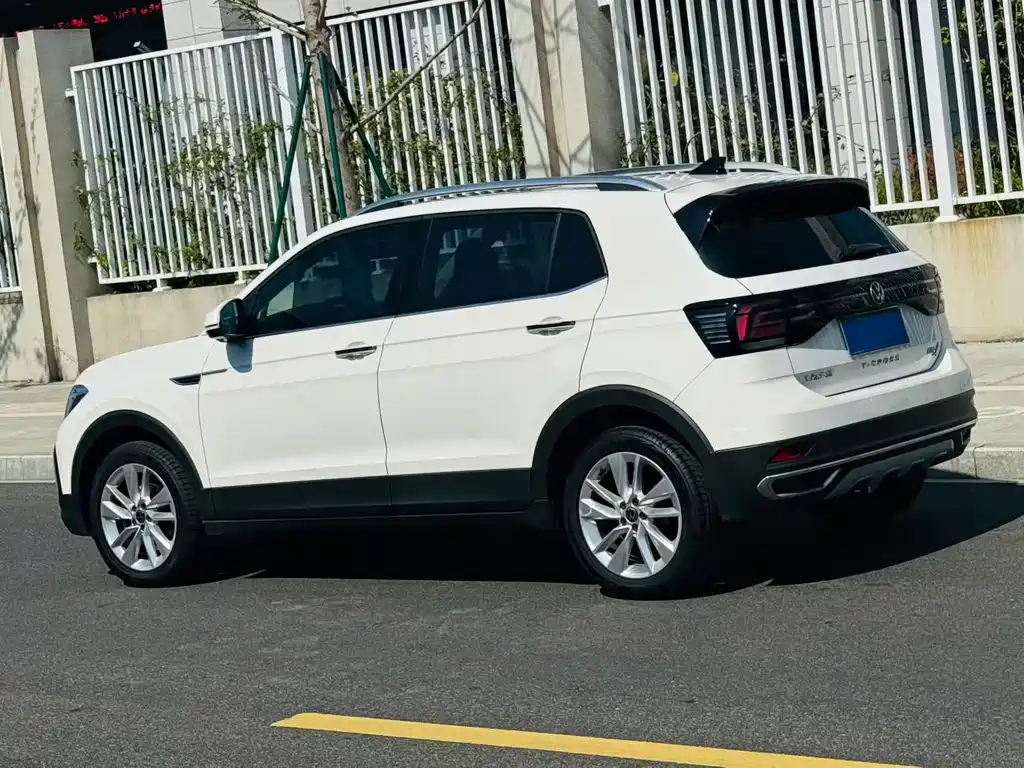 Volkswagen T-Cross — фото 3