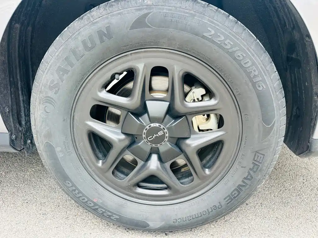 BYD Seal 05 DM-i — фото 22