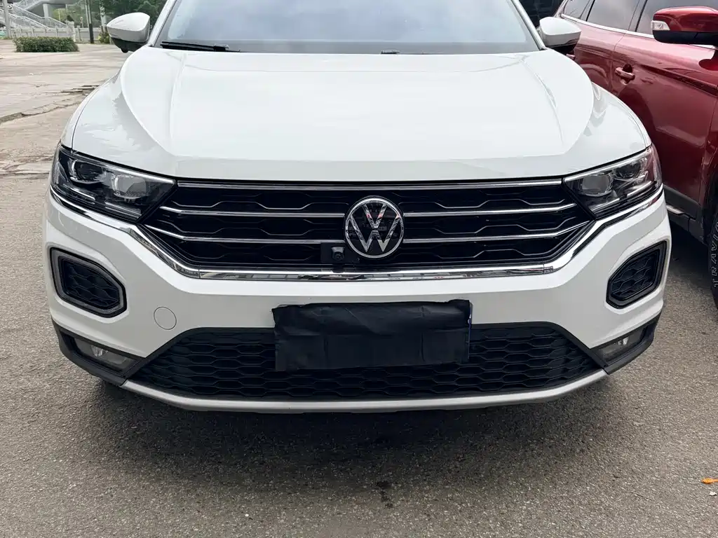 Volkswagen T-Roc — фото 2