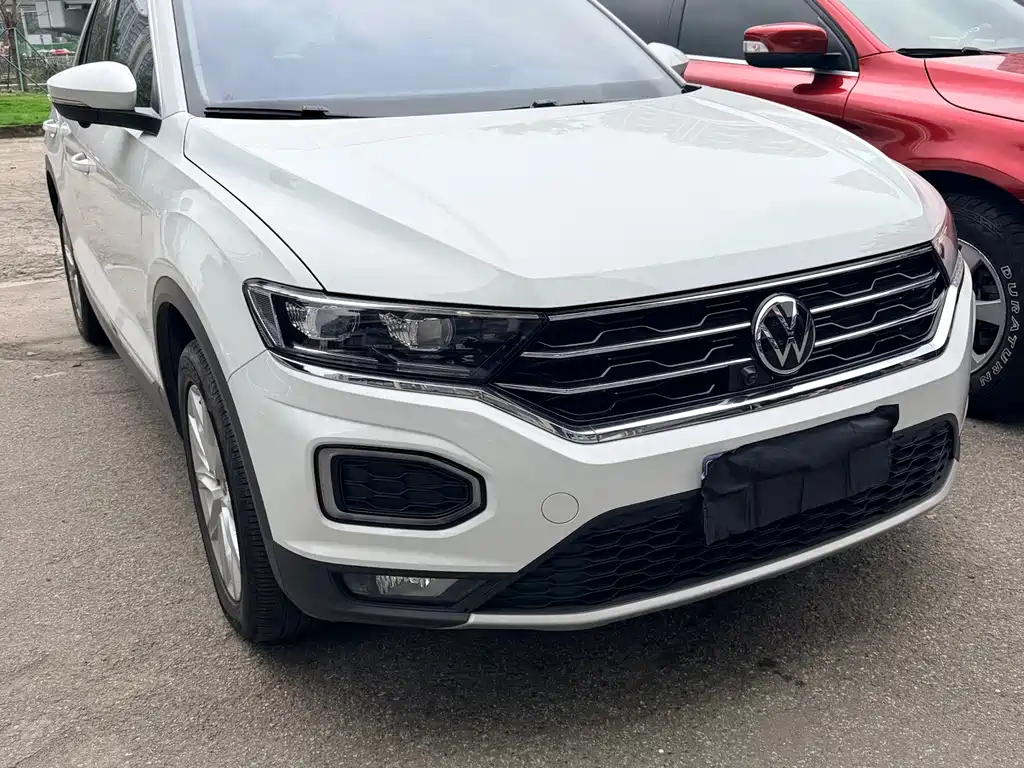 Volkswagen T-Roc — фото 3
