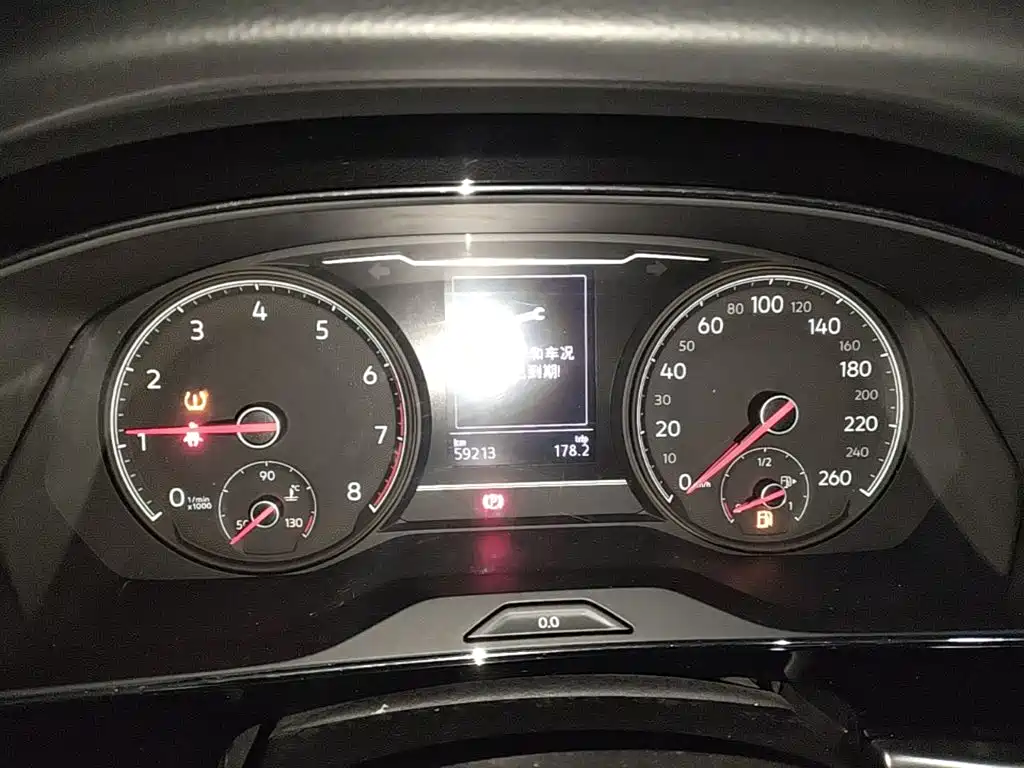 Volkswagen Passat — фото 11