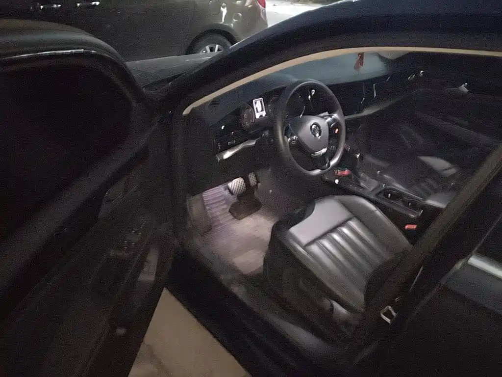 Volkswagen Passat — фото 15