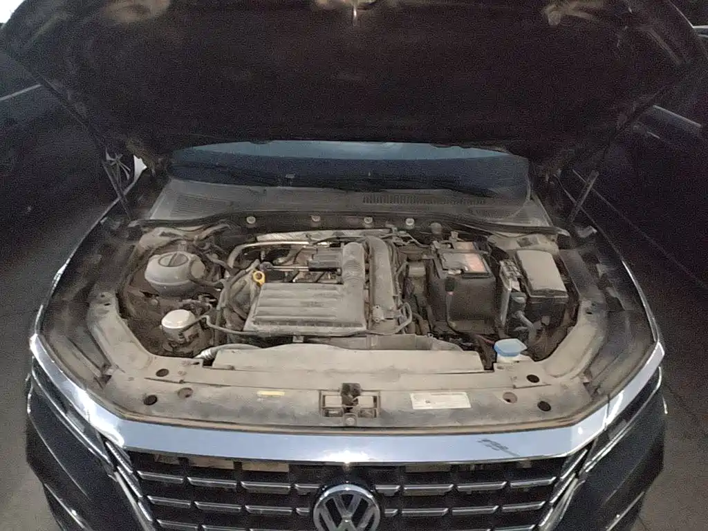 Volkswagen Passat — фото 19
