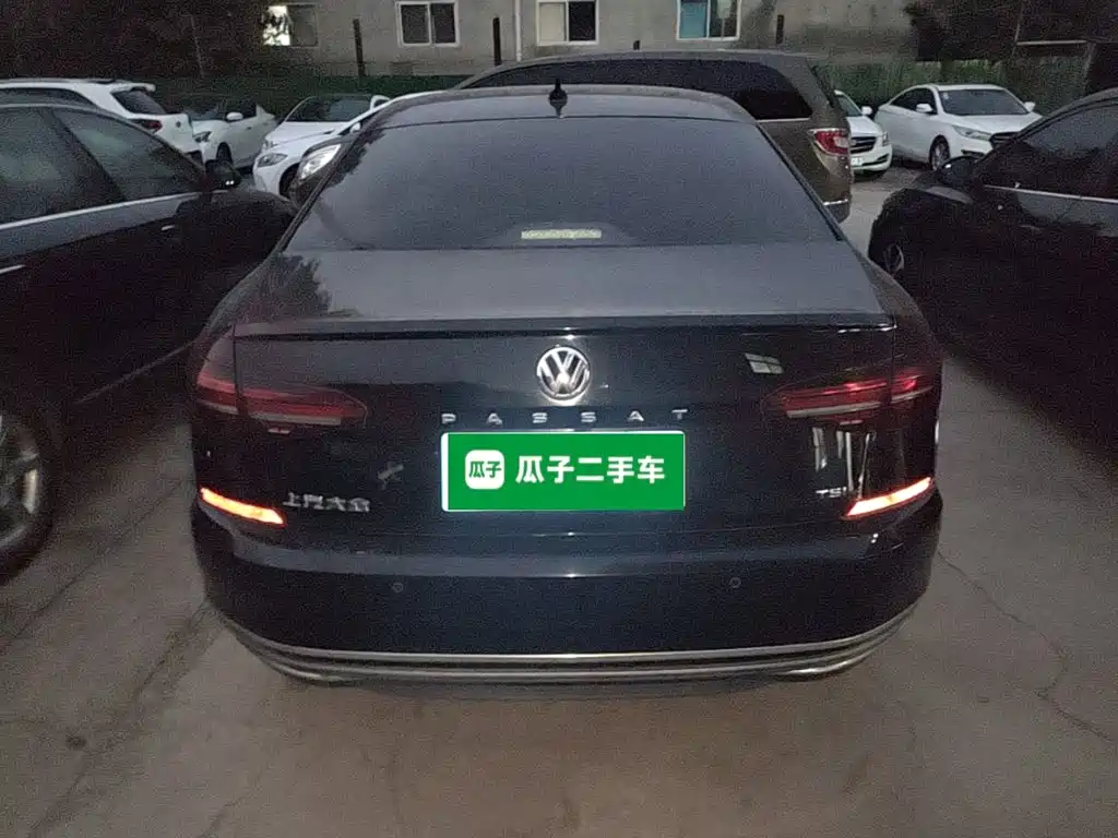 Volkswagen Passat — фото 5