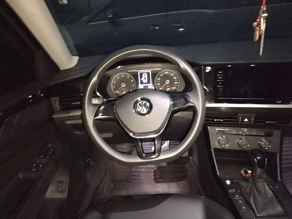 Volkswagen Passat — фото 10